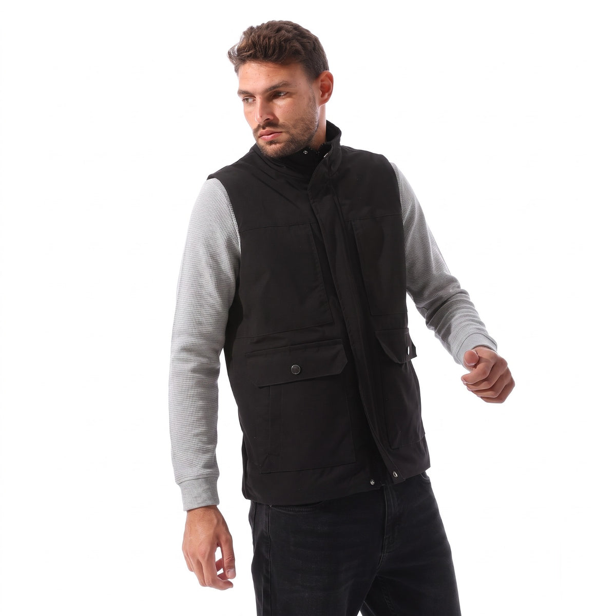 Multiple_front_flap_pockets_Vest_-_Black