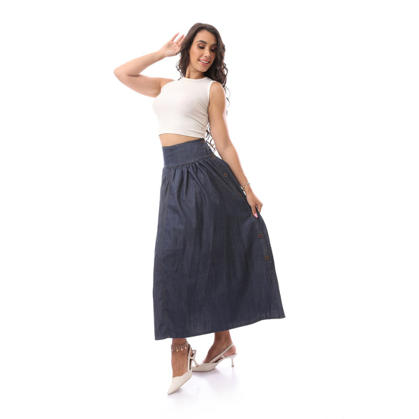 dark_jeans_with_a_button-up_skirt