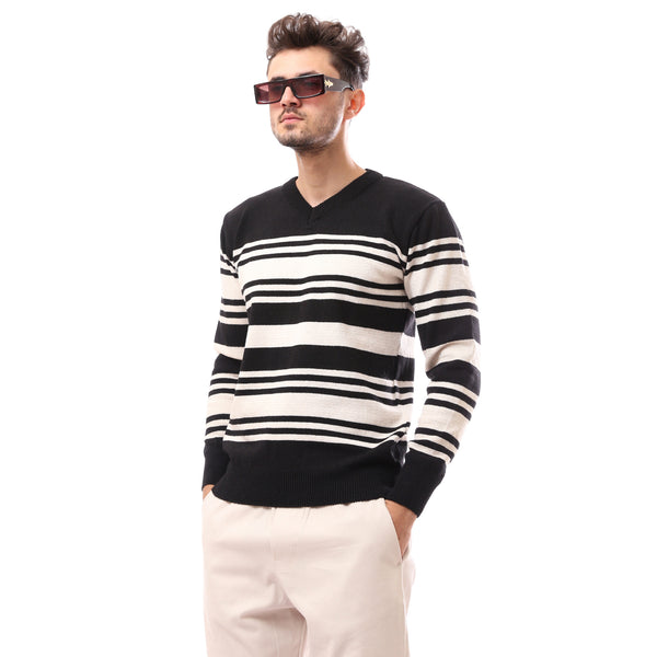 V-Neck Slip ON Patterned Black Pullover