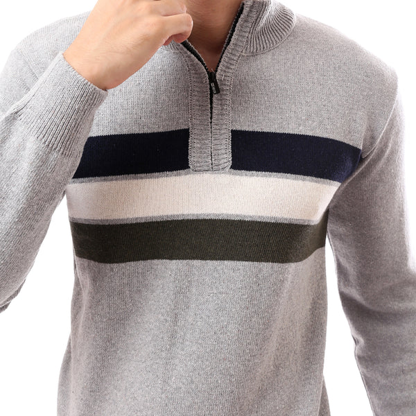grey_patterned_slip_on_with_zipper_pullover