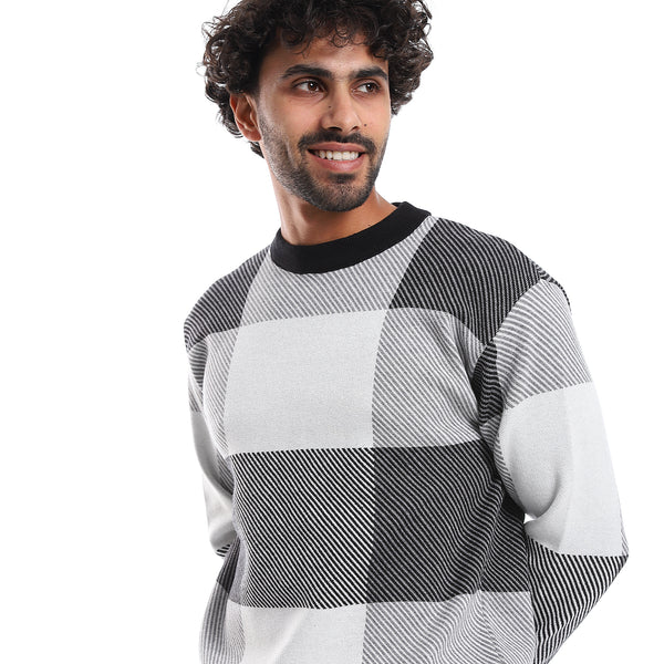 Windowpane Pattern Round Collar Knit Pullover - Black & OffWhite