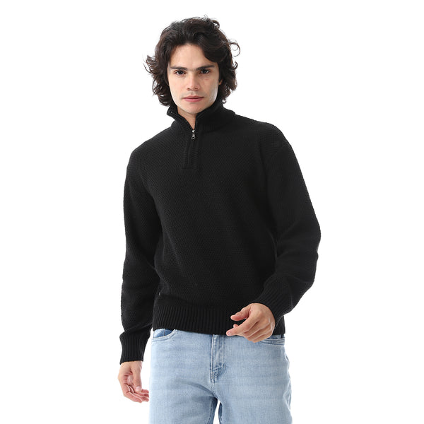 Black_Long_Sleeves_Knitted_Sweater