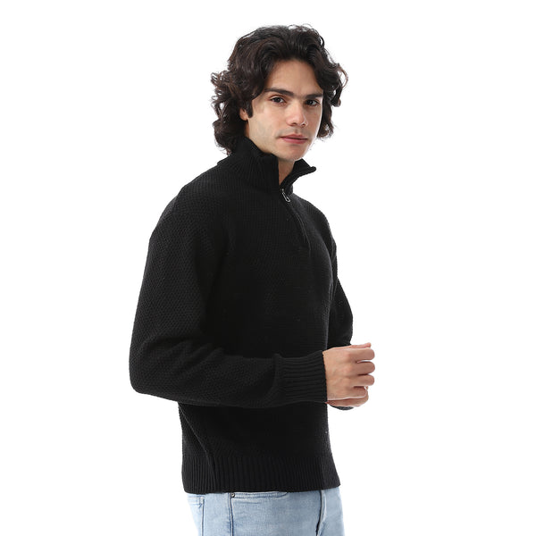 Black_Long_Sleeves_Knitted_Sweater