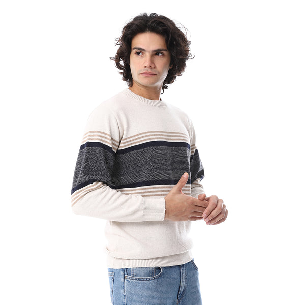 Round_Ribbed_Neck_Striped_Pullover