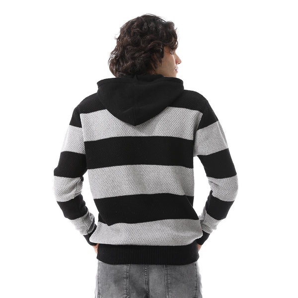 Black_And_Grey_Buttons_Closure_Hooded_Pullover