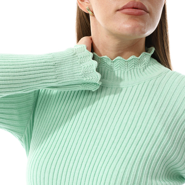 Ruffle Edges Plain Pattern Pullover - Light Green