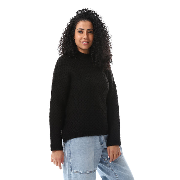 Black_Stitched_Pullover_With_Long_Sleeves