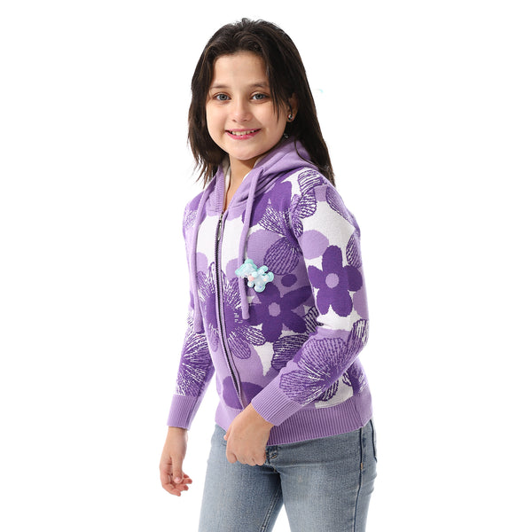 Girls_Self_Patterned_Sweatshirt_With_A_Pin-on_Toy