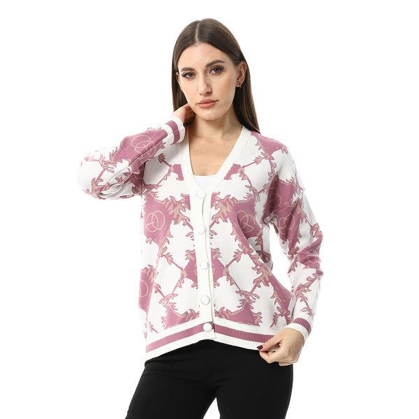 White_Stitched_Pullover_With_Long_Sleeves