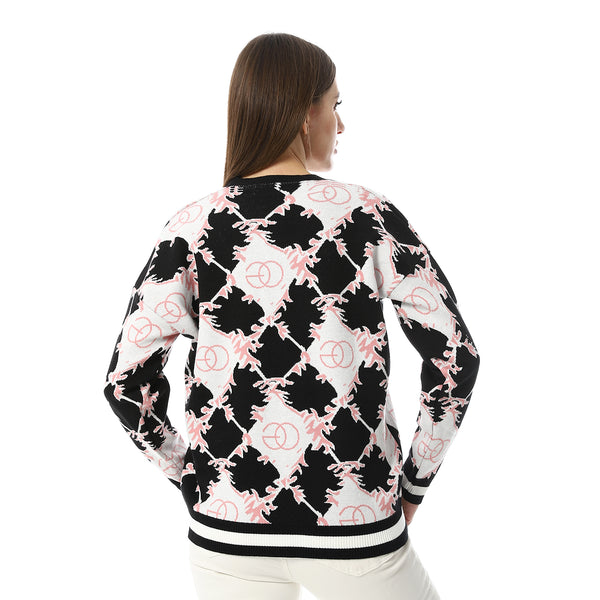 Black_Stitched_Pullover_With_Long_Sleeves