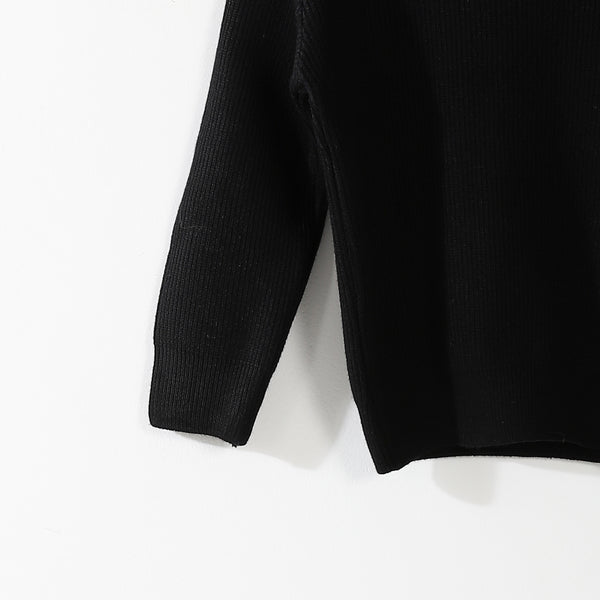 V-Neck_Knitted_Plain_Black_Pullover_Black