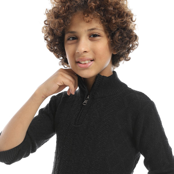 Half_Zipper_Closure_Plain_Black_Pullover-Black