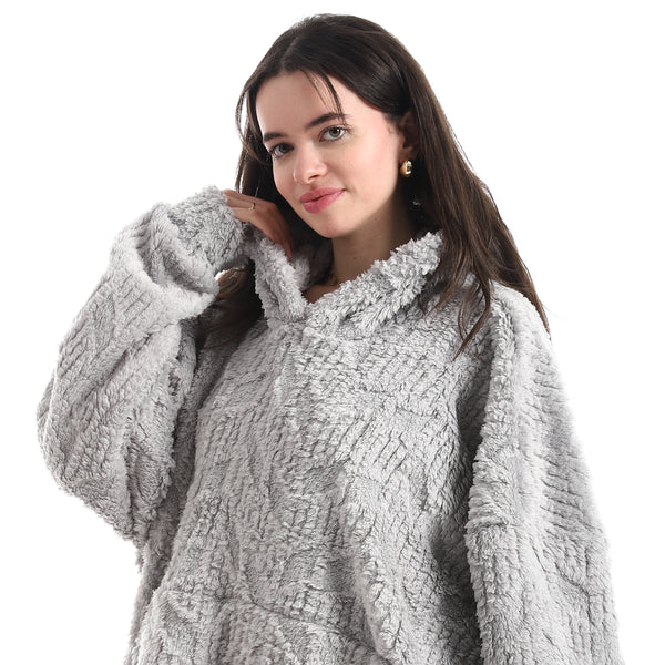 Wearable_Blanket_With_Hoodie_-_Gray