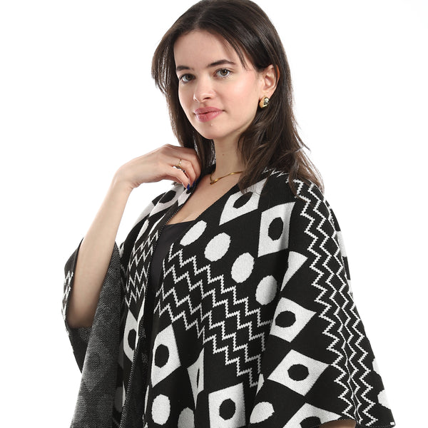 Elegant_Cape_Oversize__Black_&_White