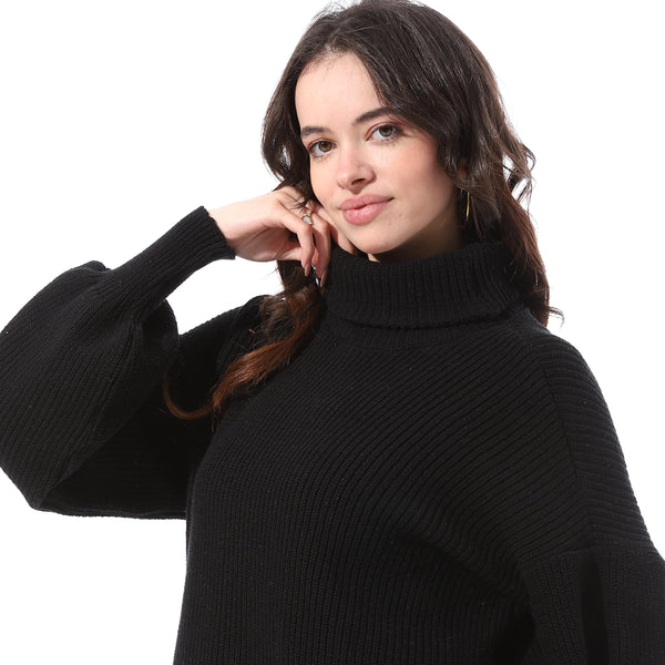 Round_Neck_Basic_Loose_Fit_Pullover_-_Black