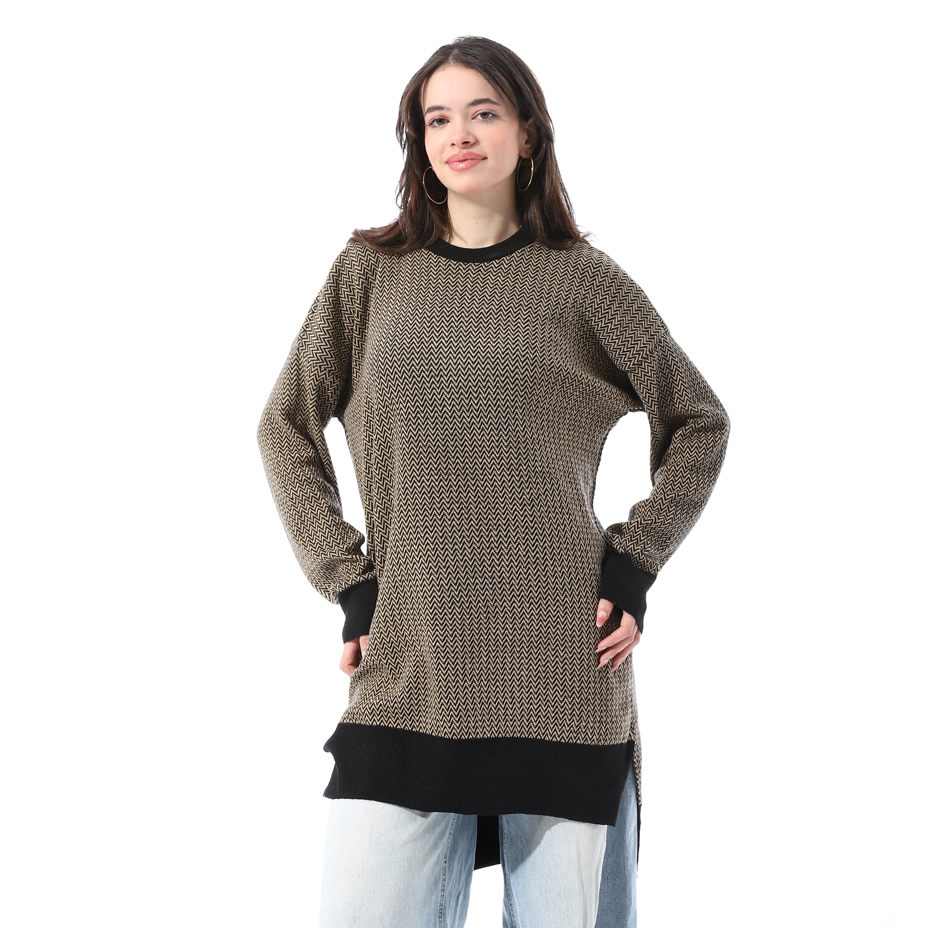 micro-chevron_knit_pattern_Long_Pullover_-_Black_&_Beige