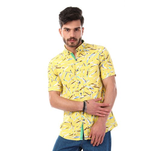 short_sleeves_colorful_yellow_shirt