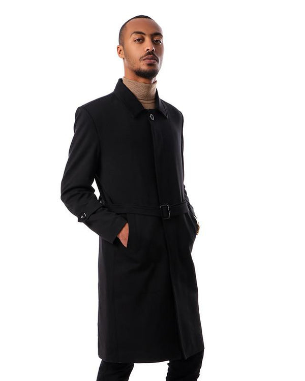 front- buttons- long- black- coat- with- classic- collar