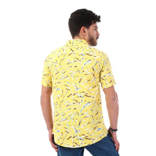 short_sleeves_colorful_yellow_shirt