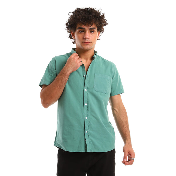 Regular Fit Solid Green Buttoned Shirt