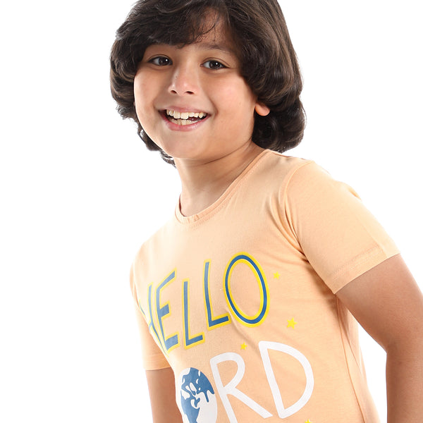 تي شيرت بأكمام قصيرة مطبوع عليه كلمة Hello Word