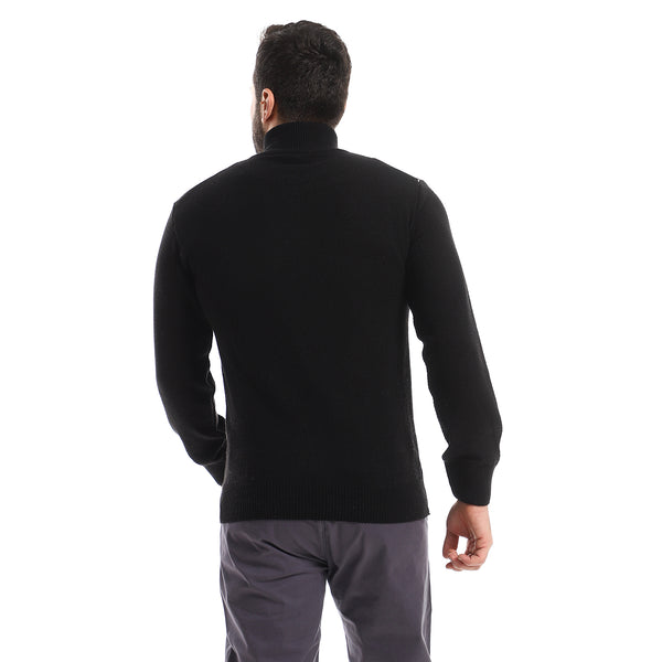 stitching_around_the_neck_zipper_detail_black_sweater