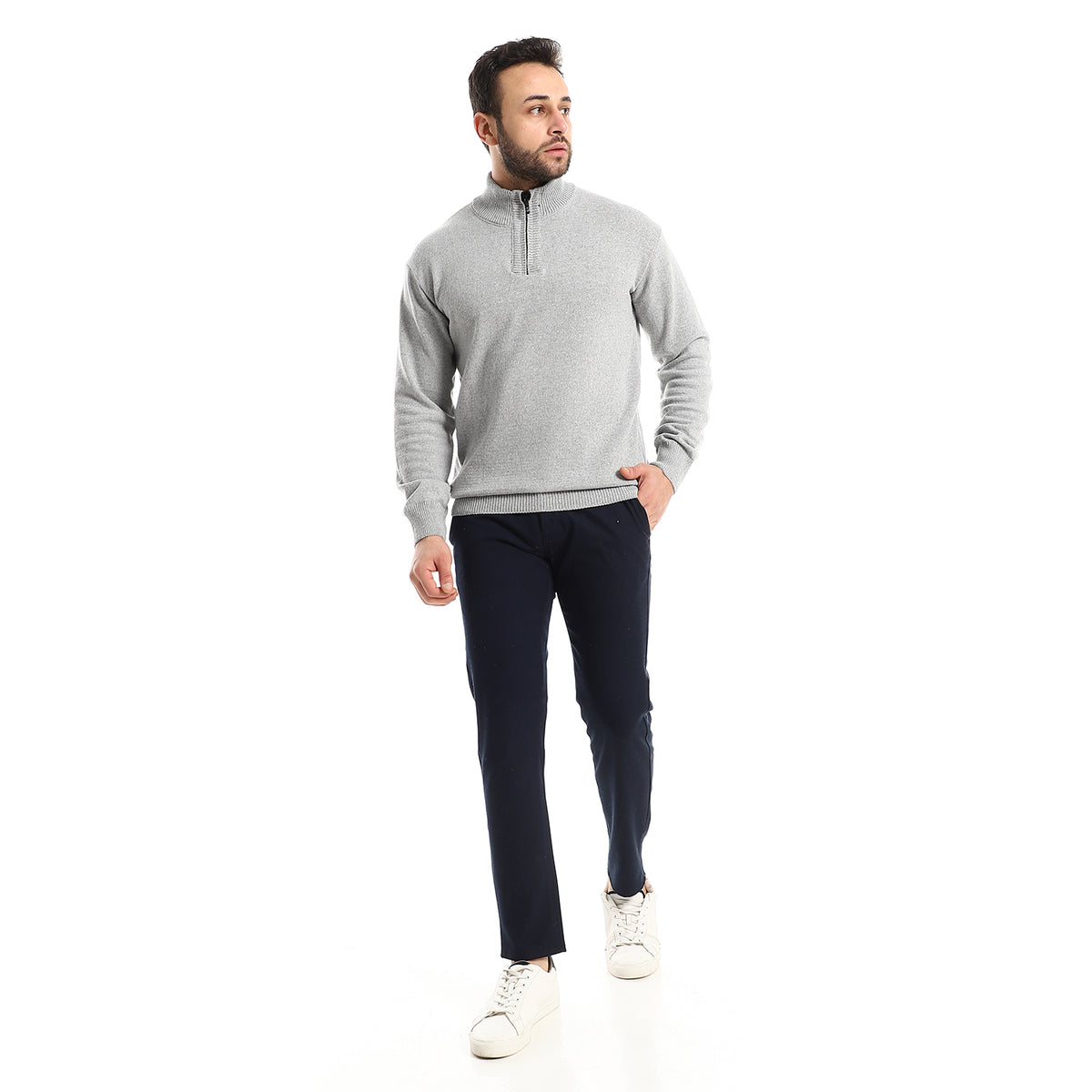 zipper_closure_grey_knitted_sweater