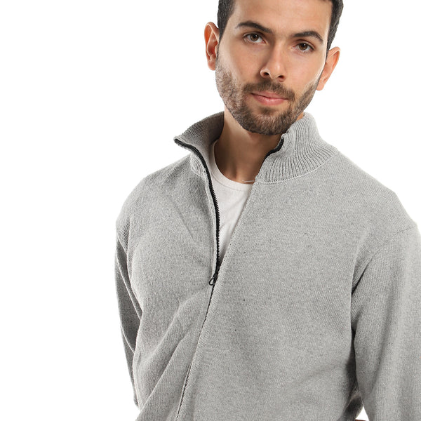 light_grey_ribbed_hem_zipped_sweater
