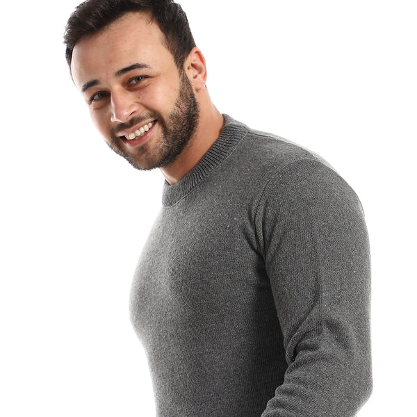 بلوفر فحم هيذر بياقة دائرية محبوك
